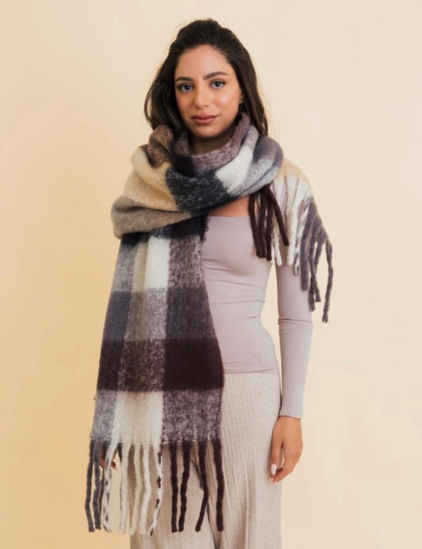 Sabrina oversized fringe scarf